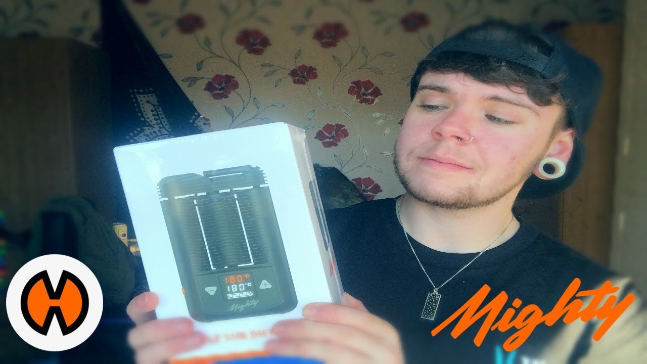 Storz & Bickel Mighty Vaporiser Unboxing and First Impressions