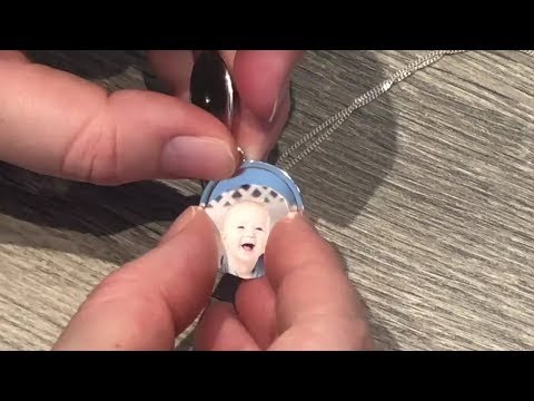 How to fit photos into a locket easily