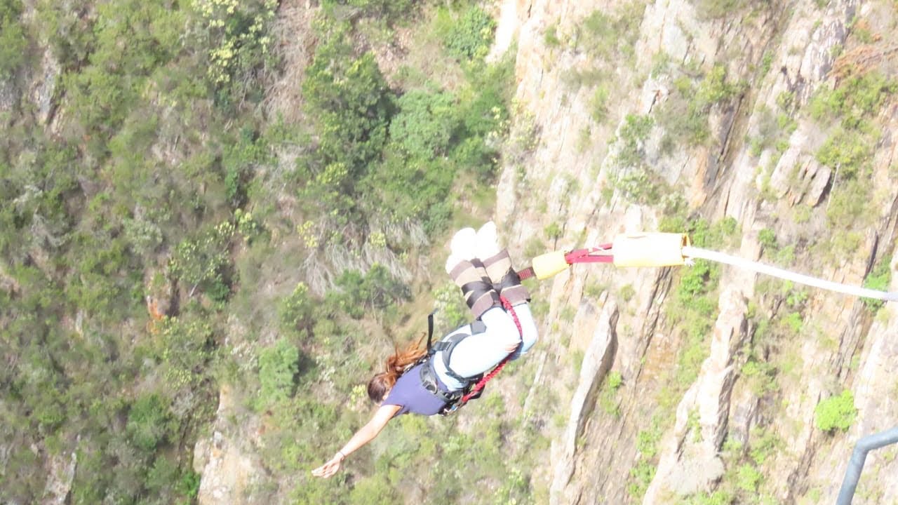 Bloukrans Bungy (216m) South Africa | FRONT FLIP Bungee Jump, Bucket List ✅ | Live for this 🔥