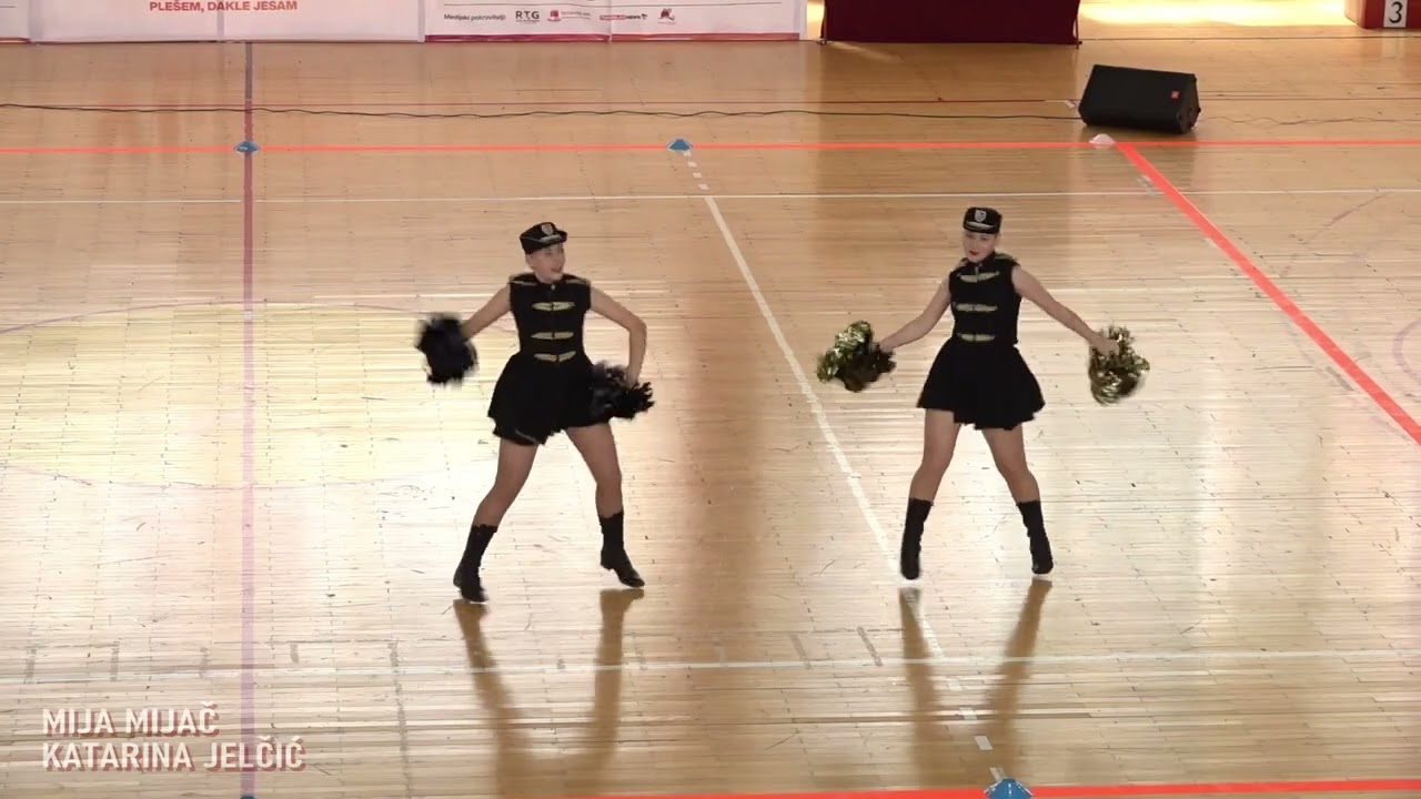 Katarina Jelčić i Mija Mijač duo senior pom-pon-Čapljinske mažoretkinje