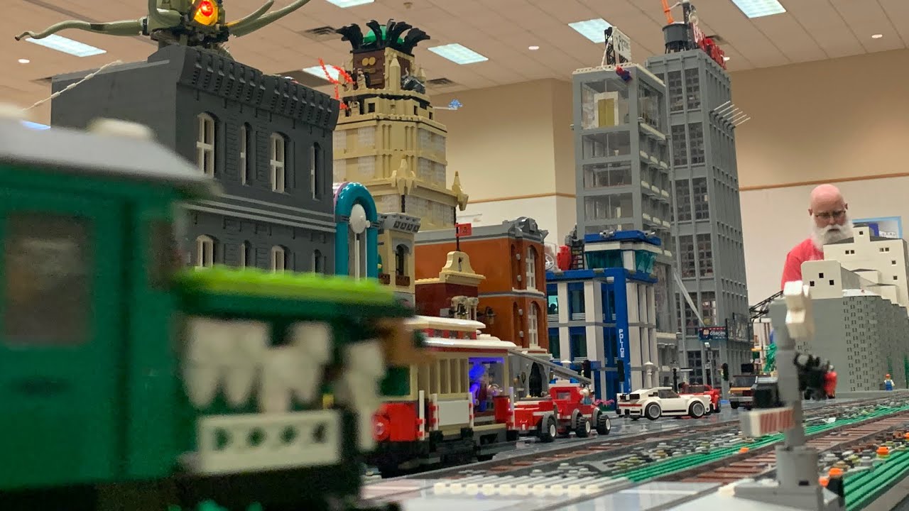 Ride a Crocodile Locomotive for a Unique View of a DFW LUG Display