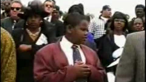 Eazy-E ´s funeral R.I.P (part 2).avi