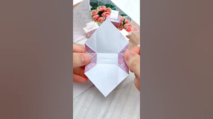 2020 04 24 17 20 38第二款超迷你纸巾收纳盒，一张纸就可以完成，弱弱的问一句，它存在的意义是什么？#十万个怎么做 #手工