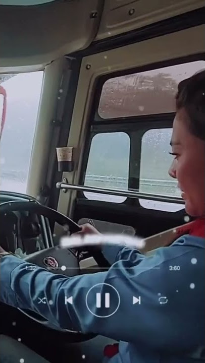 driver cantik trending