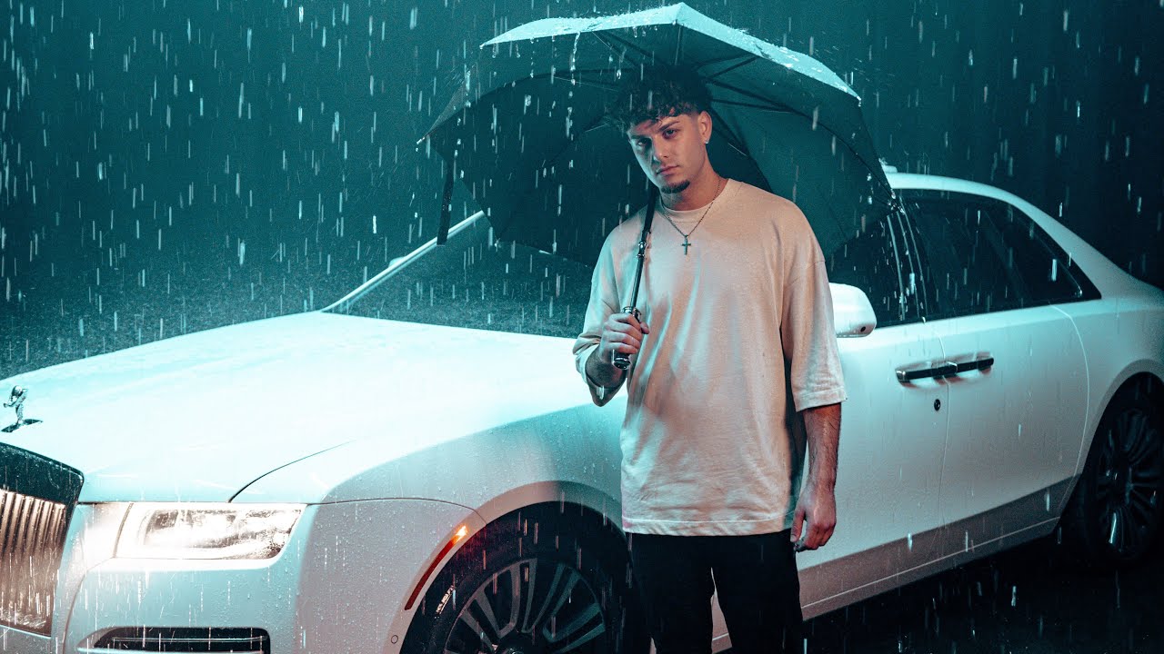 Guarda Yung Trip - More (OFFICIAL MUSIC VIDEO) su YouTube Guarda Yung Trip - More (OFFICIAL MUSIC VIDEO) su YouTube