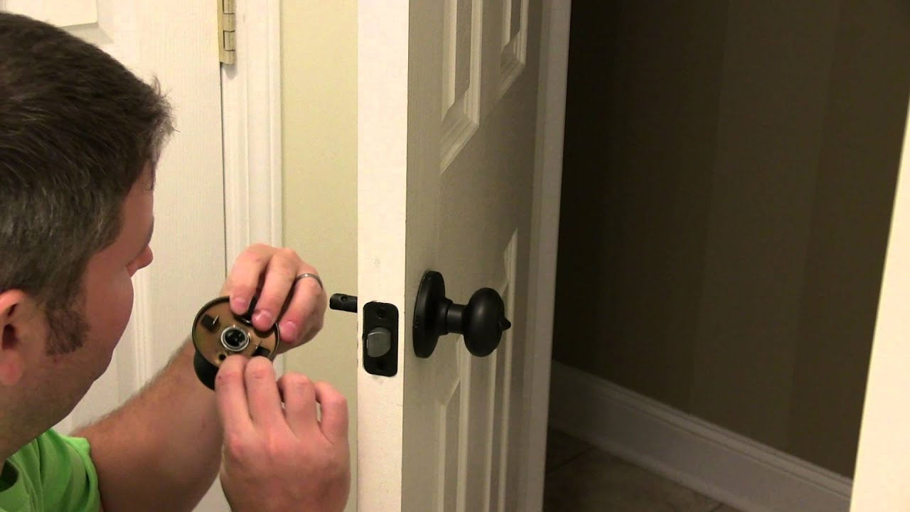 interior doors knob stuck