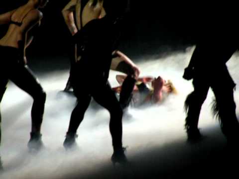 Lady Gaga - show me your teeth - Van Andel Arena 3...