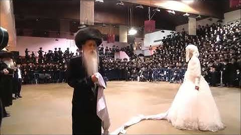 Thumbnail of Jewish traditional mariage & beautiful Mitzvah Tantz