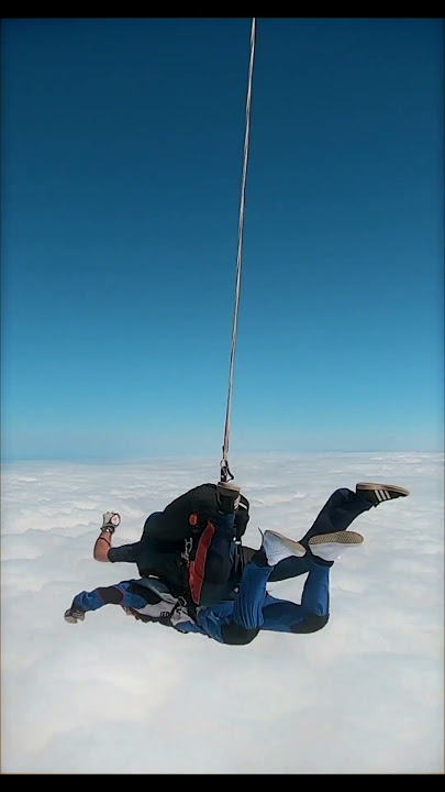 15,000ft Tandem Skydive | Hibaldstow Skydiving