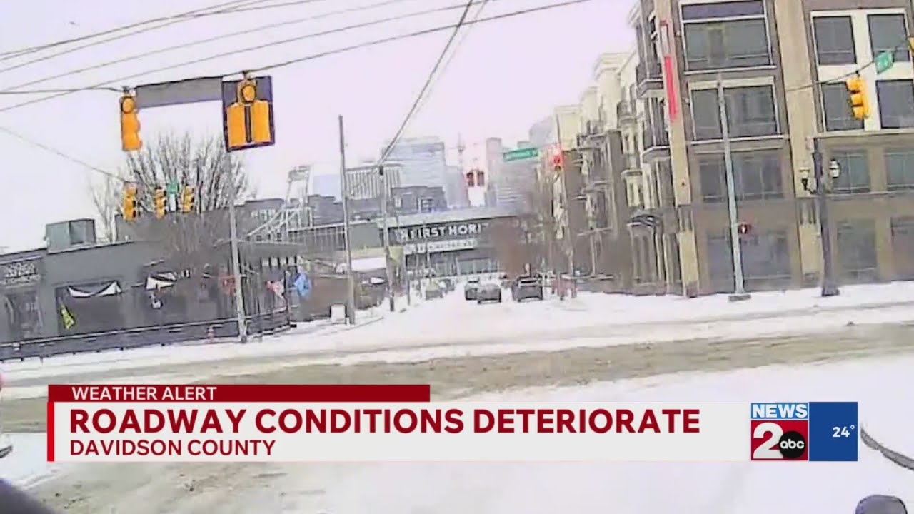 Cold temperatures bring slushy roads, snow to downtown, West Nashville