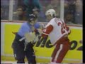 Throwback: Teammates Keith Primeau and Bob Probert throw down