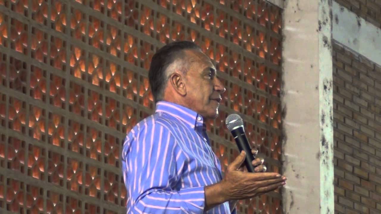 Lino Oviedo en Tobati