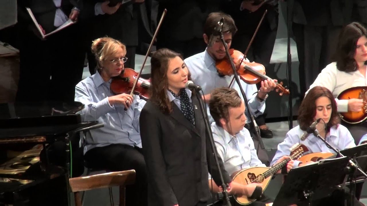 Μια νυχτερίδα στη σκεπή