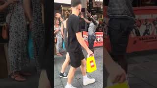 Hug =£1000 #foryou #viral #deeblack #social #experiment #tiktok #suprise #public #london