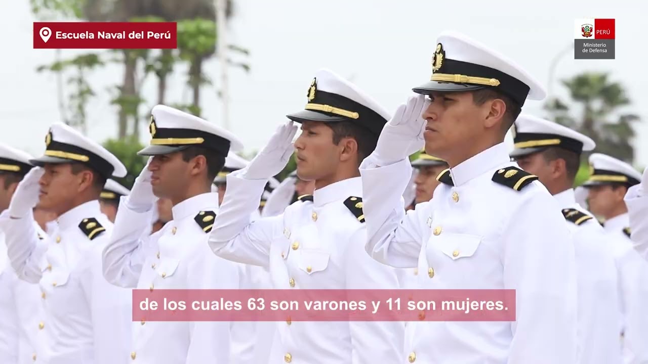 Graduación de cadetes de la Marina de Guerra del Perú