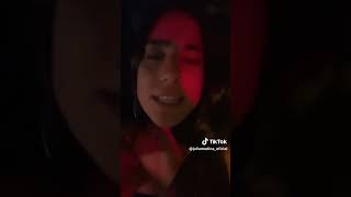 Julia Medina cantando Adiós via TikTok