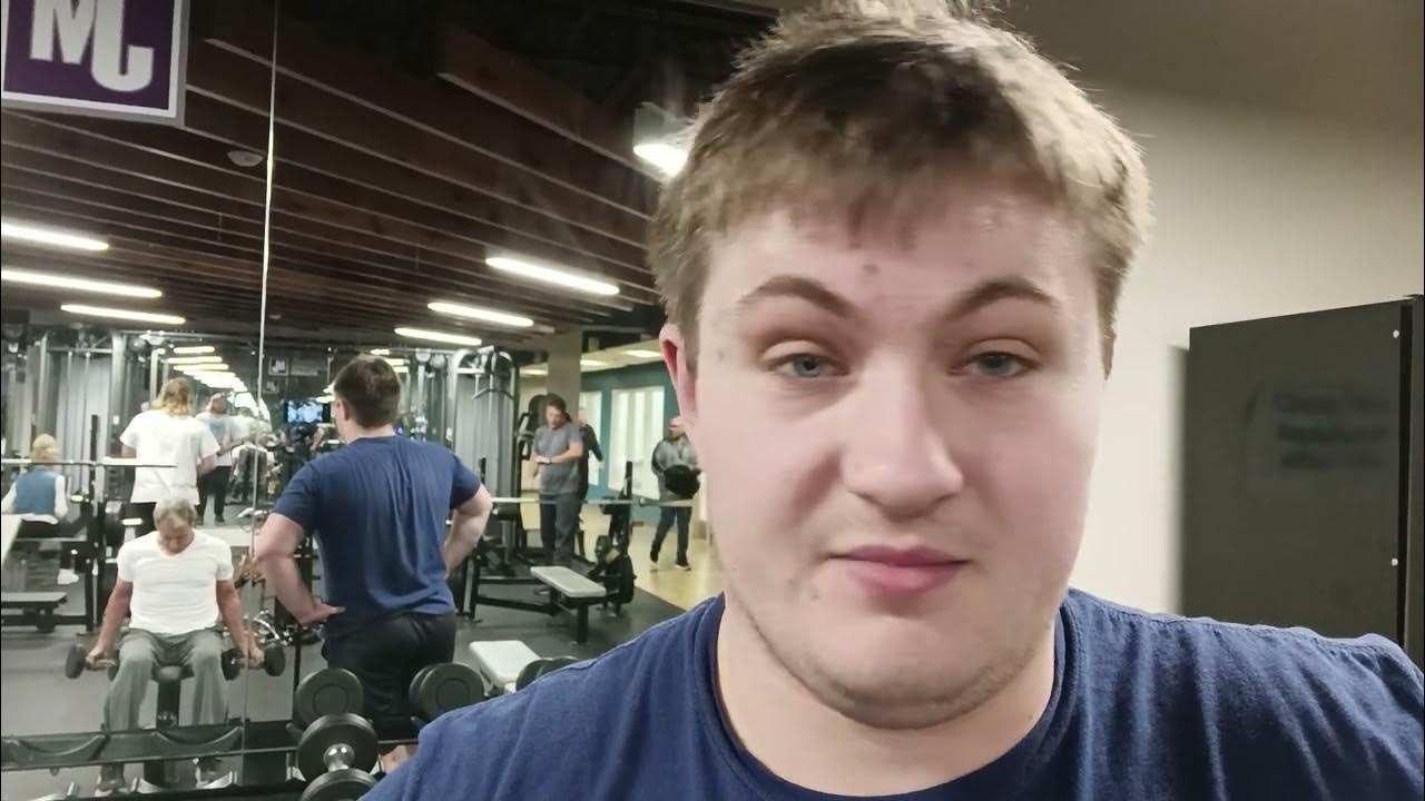 powerlifting bulk day 4 bigger and stronger than Sam Sulek