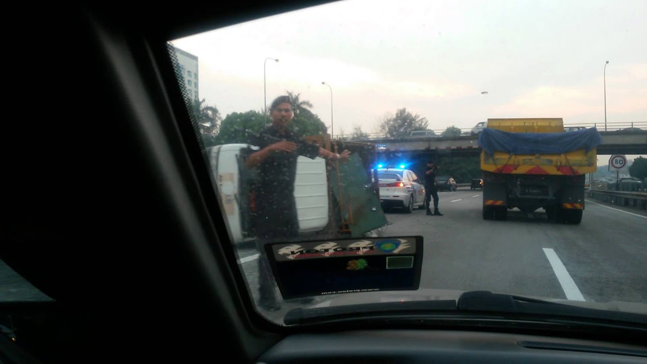 Kemalangan Di Nkve Subang Jaya 2014 Youtube