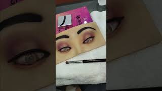 nude eye makeup look #youtubeshorts #makeup #beautyinspiration #makeuptutorial #layerup