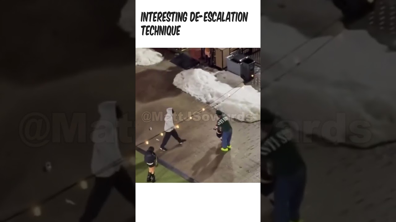 Interesting de-escalation technique #funny #fyp #shorts