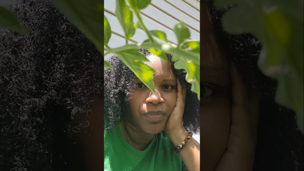 In my back yard jungle I go to warm up from the cold inside 🌱 