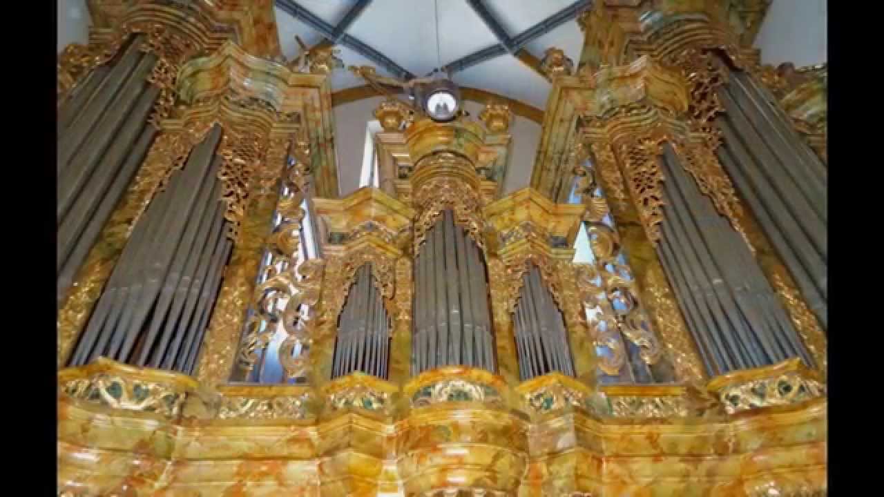 Ihr Sucht Kirchenlieder Fur Eure Trauung Ob Zum Einzug Ringtausch Oder Auszug Wir Haben Hier Kirchenlieder Hochzeit Lieder Hochzeit Kirche Lieder Hochzeit