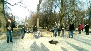 Street Videoclips: Chernihiv — Brass Band in Spring