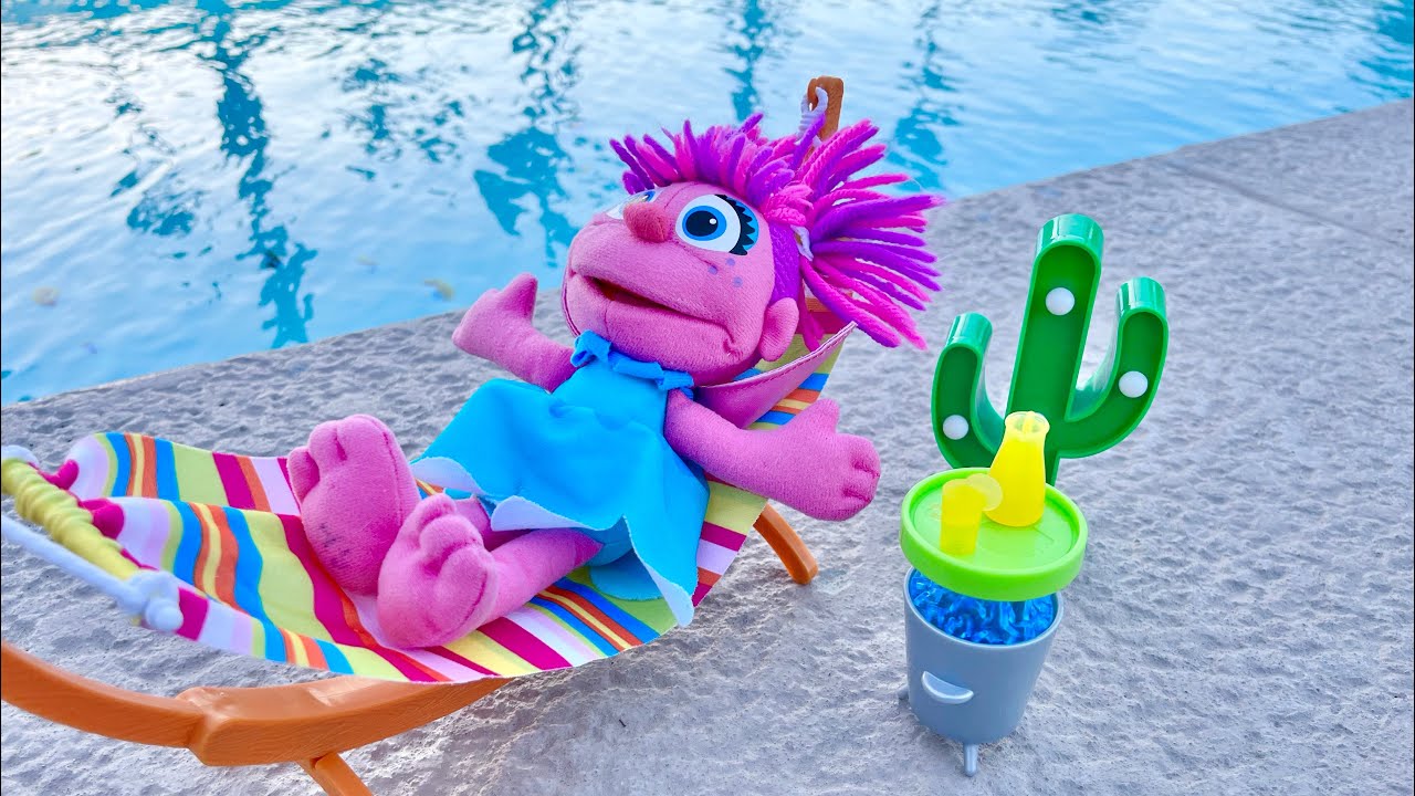 Pool Time Hammock Fun and Cactus Garden Learning with Abby Cadabby