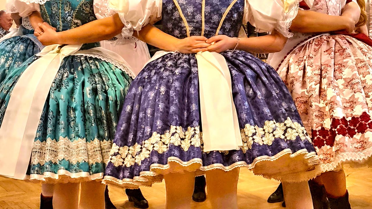 Krojovaný ples Popice 17. 1. 2026 🌺 2. část