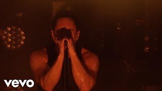 Nine Inch Nails - March Of The Pigs (VEVO Presents)