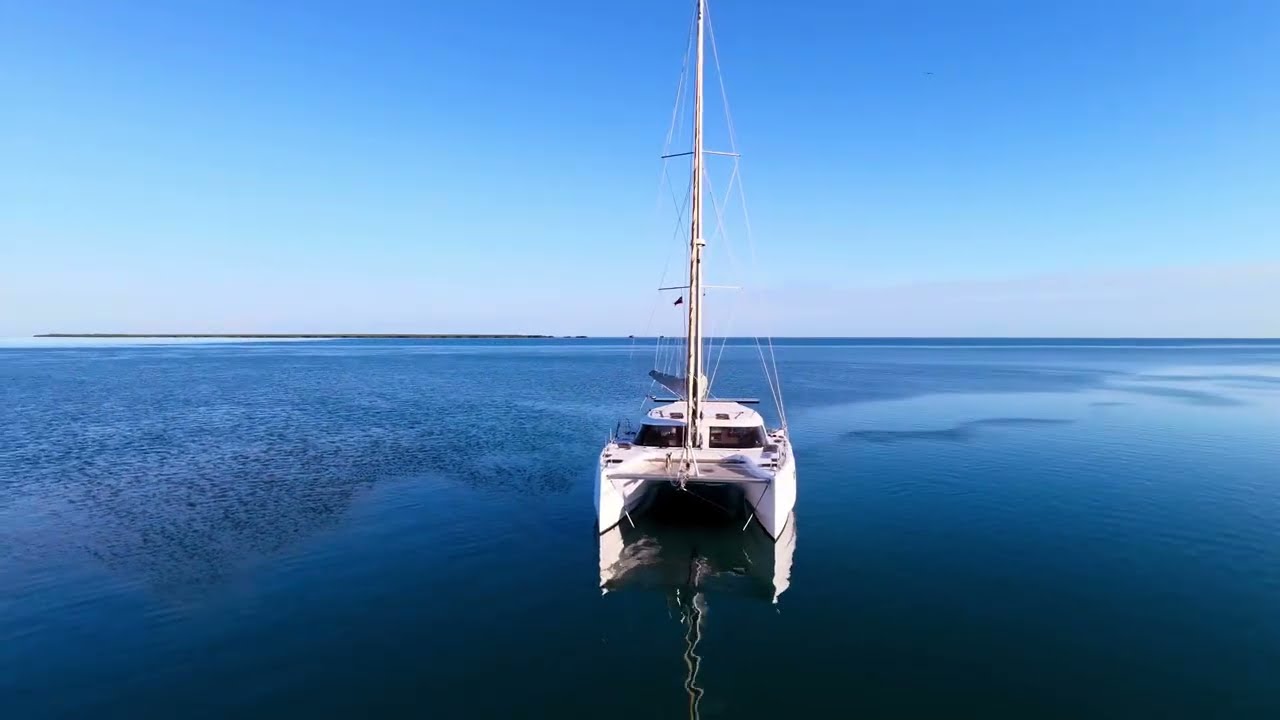 ⁣Nautitech Open 40 AKUNA for Sale with YOTI, Australia