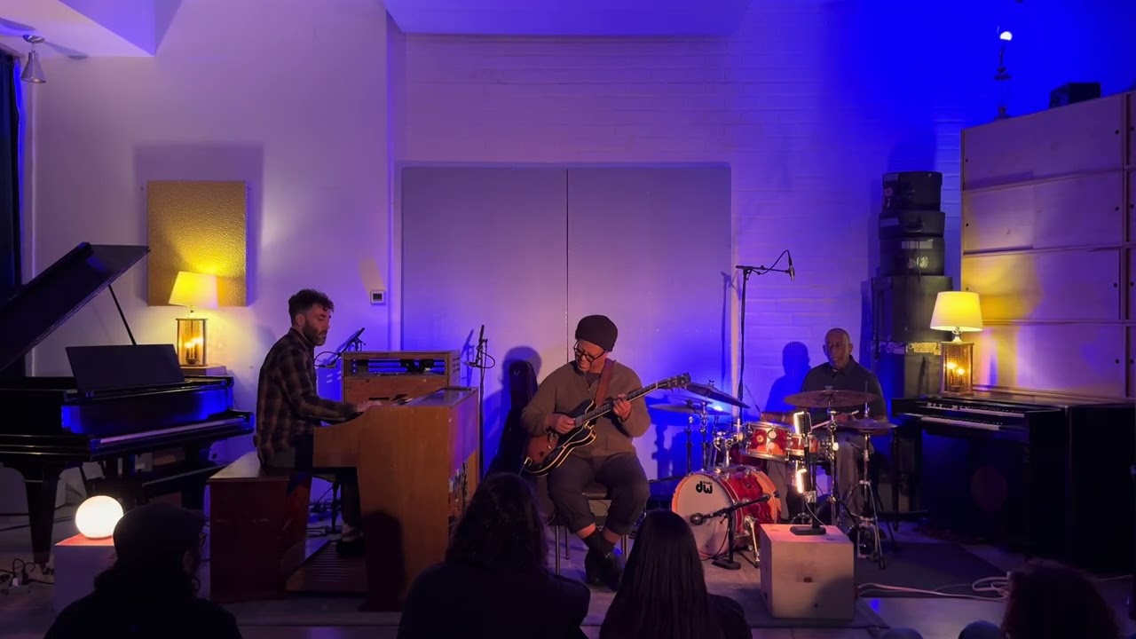 Wil Blades, Jeff Parker, Roy McCurdy first set at Healing Force of the Universe on December 19, 2025