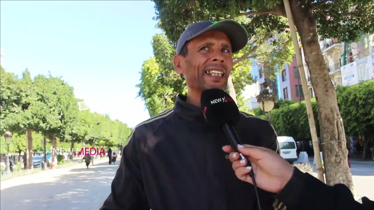 من 91 نخدم عون في  البلدية.. خرجت تقاعد ب 200 دينار شهرية  😔 وتحرمت من السكن 😔 برشا ظلم نعيشوا فيه😔