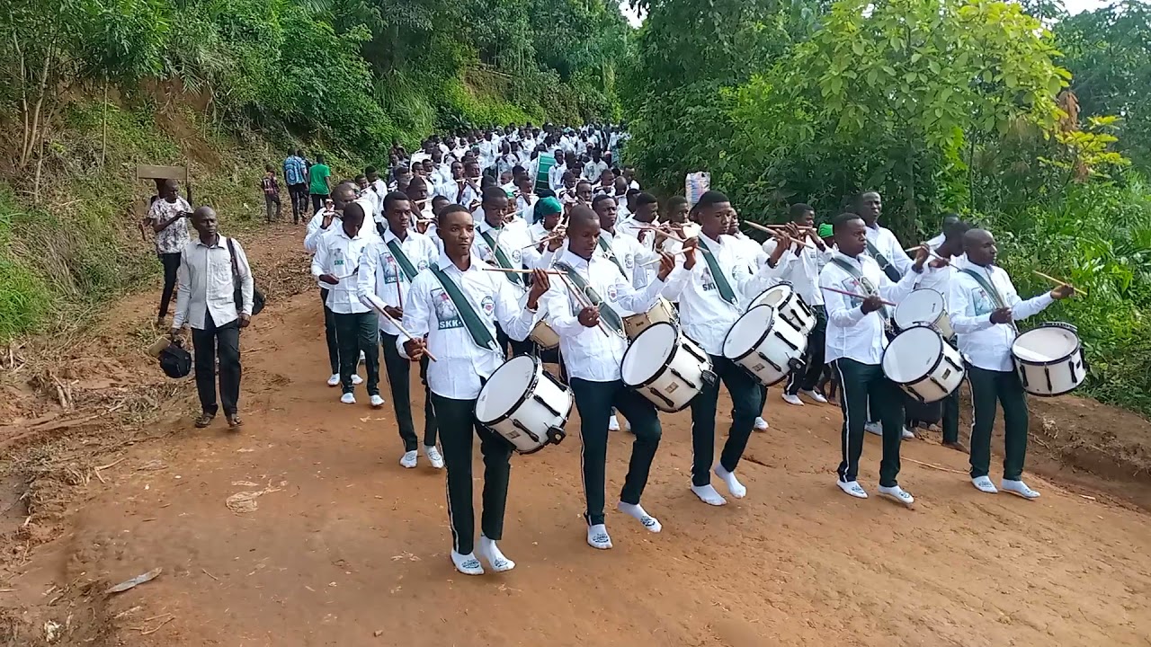 fluki bumbu dans nzambe kimbangu