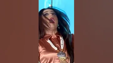 تارا بتوقع اروهي من الدرج في حفلة زفافها مع فيرات و ديب يتدخل من مسلسل حب خادع 
