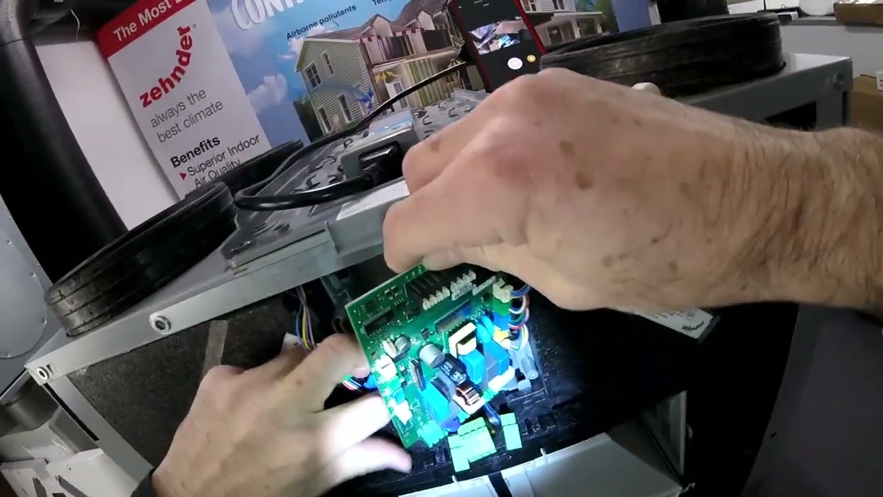 Changing the Zehnder Q mother board