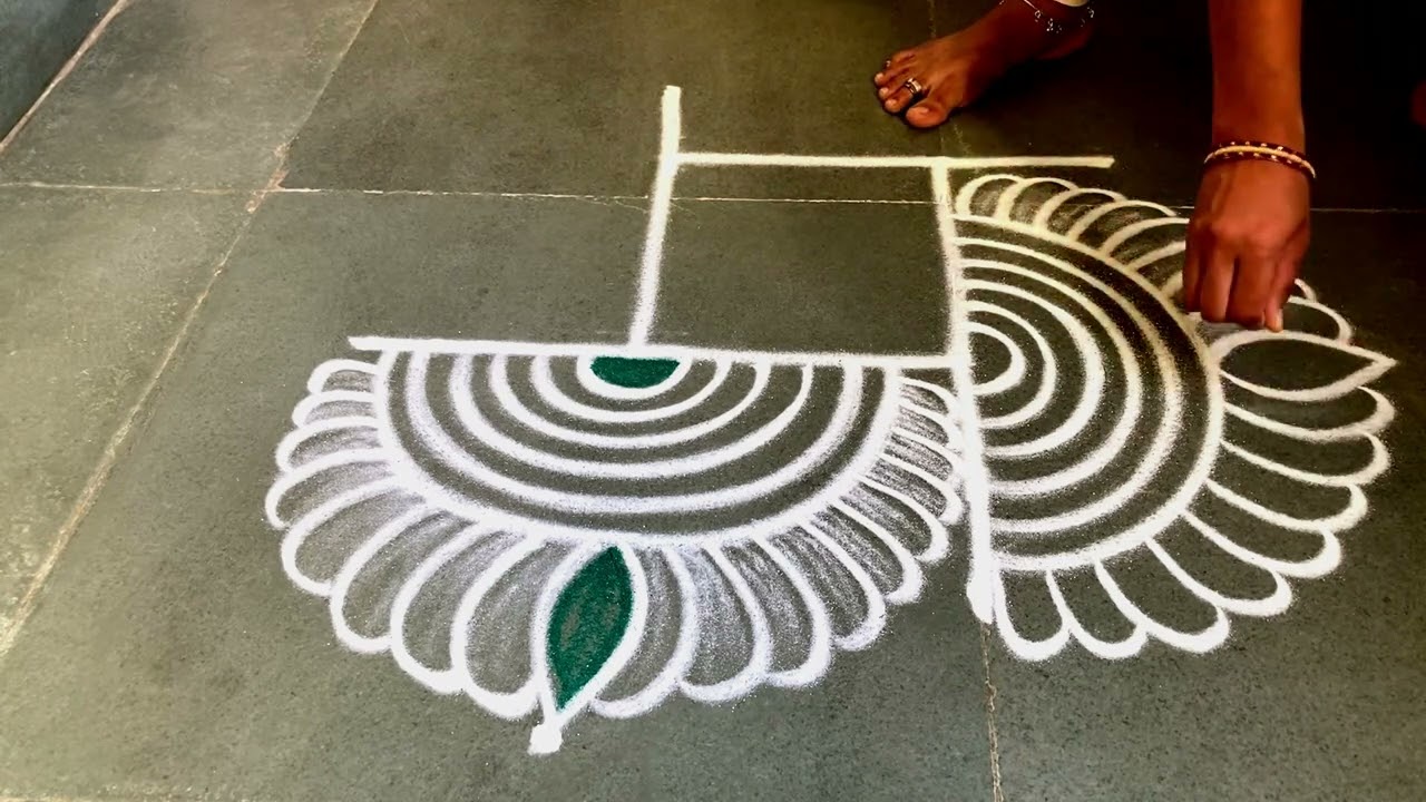 #easypadikolamforbeginners #rangolidesigns #easyrangolikolamwithdots #easymugglu #deepavalirangoli