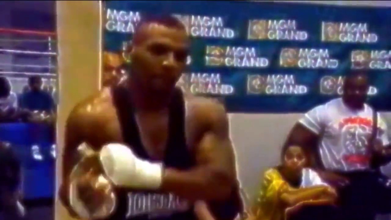 Mike Tyson Amazing Speed - YouTube