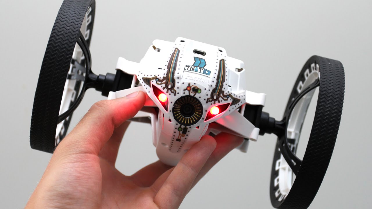 L'industrie c'est fou] Ce nano-drone espion ne pèse que quelques grammes et  tient
