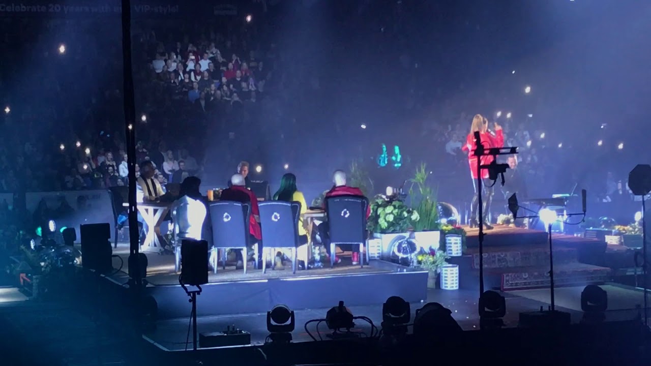 Keinu - Jenni Vartiainen @ Hartwall Arena, Vain Elämää 29.12.2017