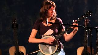 Bart Reiter Standard banjo demonstrated by Molly Tuttle | "Graveyard" by Cousin Emmy chords