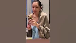 Gak pake BH 'ANGEL KARAMOY'