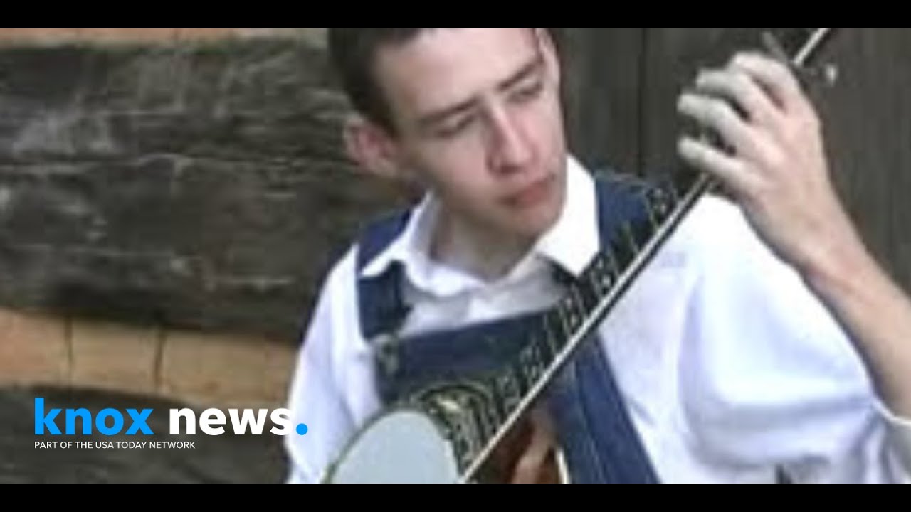 Songs of Appalachia Watch Wade Darnell play his banjo YouTube