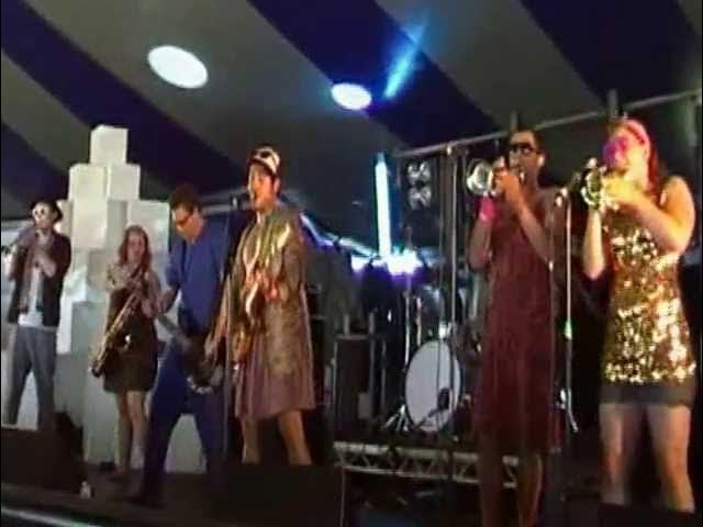 Disco's out (Murder's In)- Stuck In The Middle Blissfields 2013