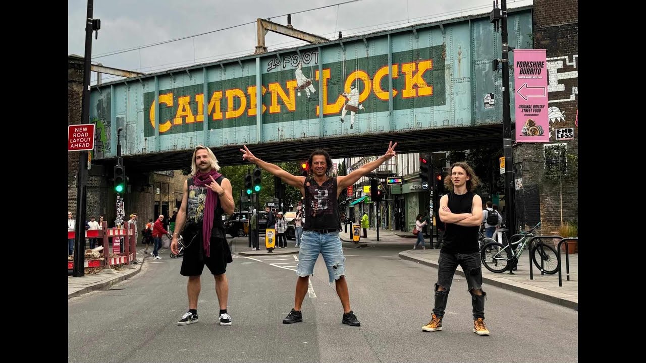 Status Complicated War Child UK gig