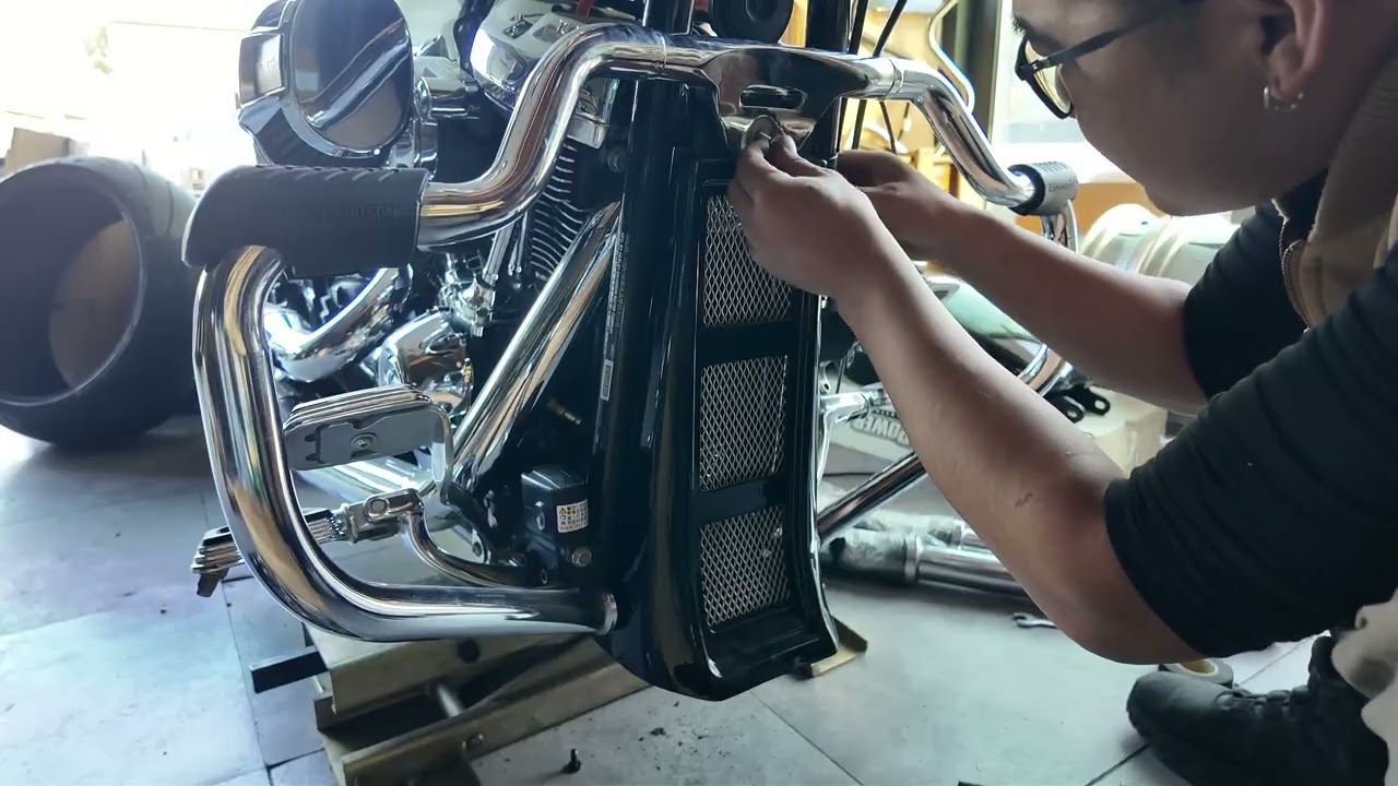 Hoprousa 3 Vent Radiator Cover Installation