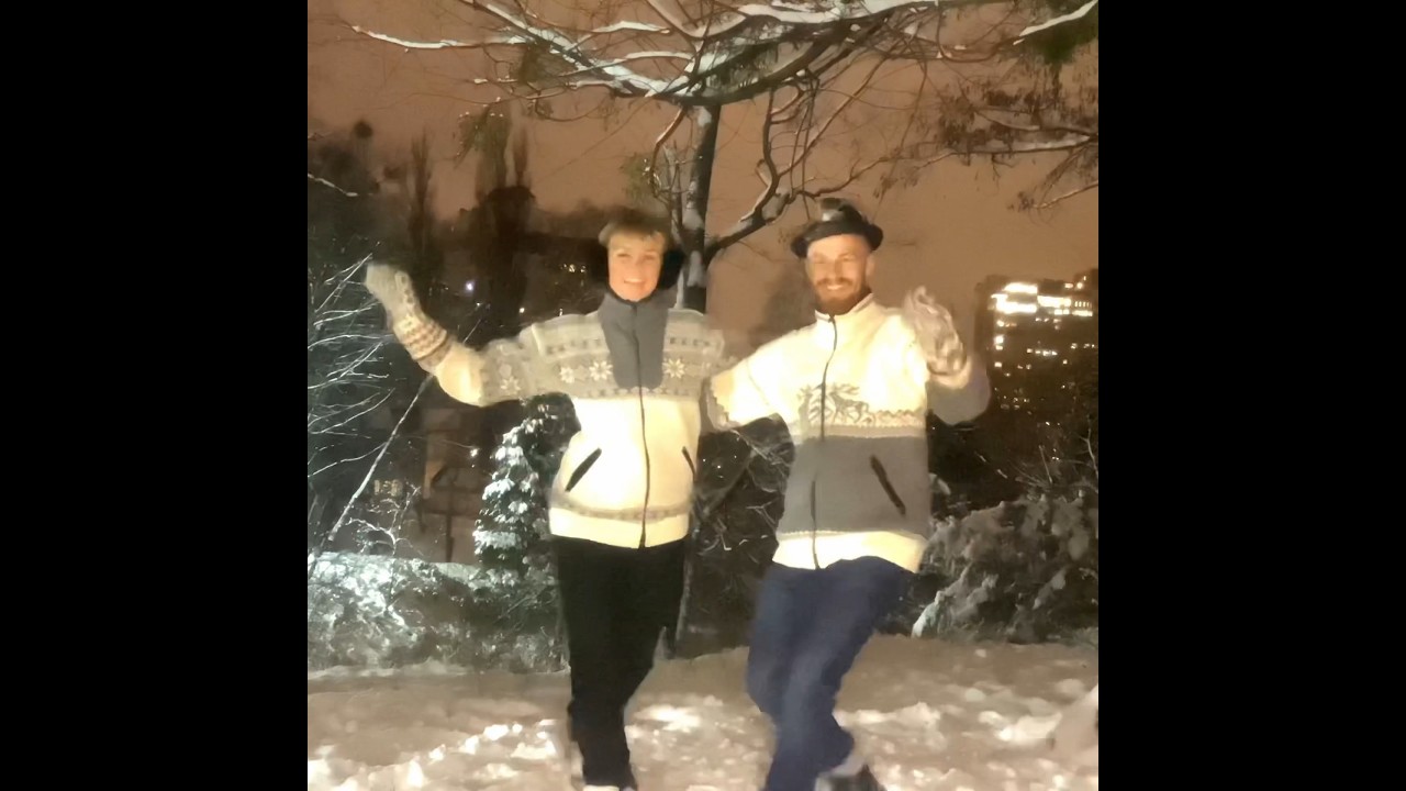 Couple Dance in the Snow!! 