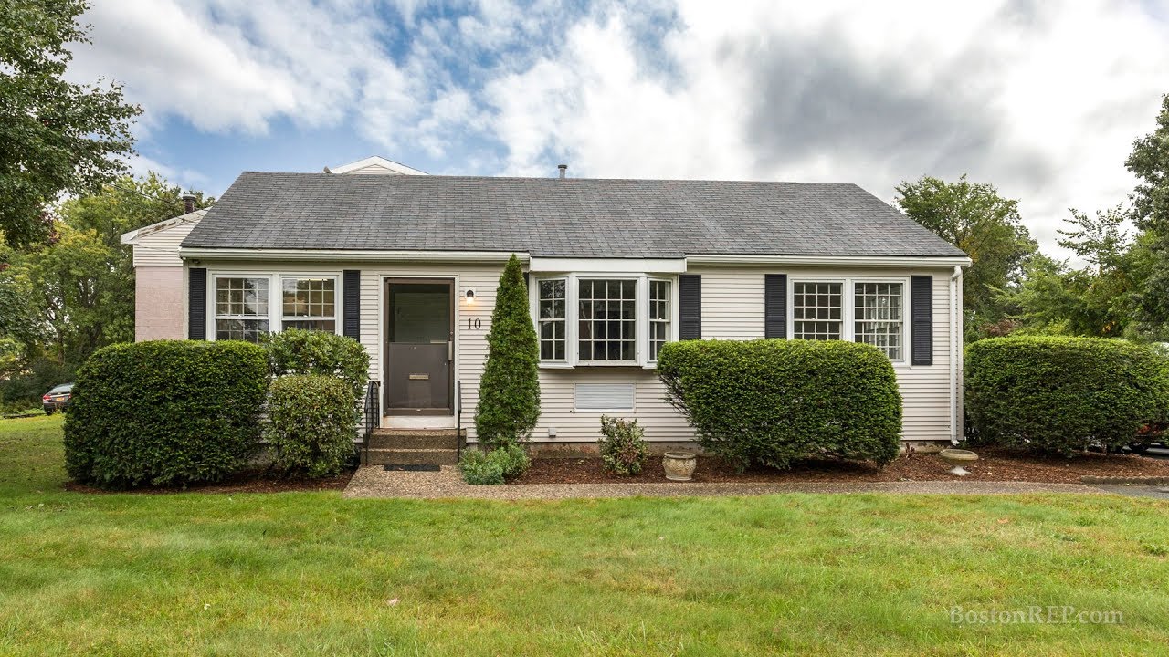 10 Garden St, Danvers MA - Laura Crowell - Tel 978-578-6570