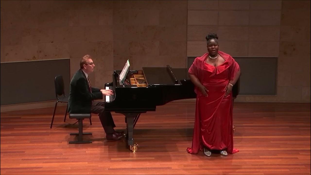 Faure Mandoline Lisa Bryce, soprano YouTube