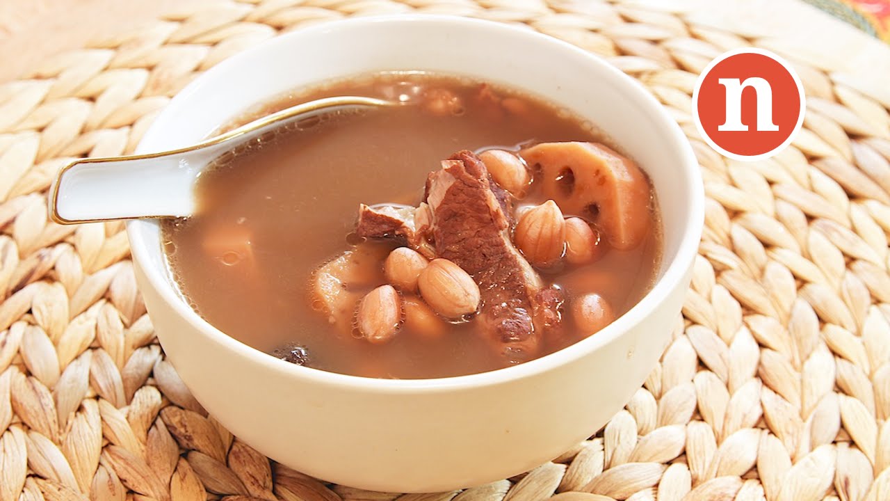 Lotus Root Soup with Peanuts | Ling Ngau Tong | 莲藕汤 [Nyonya Cooking]